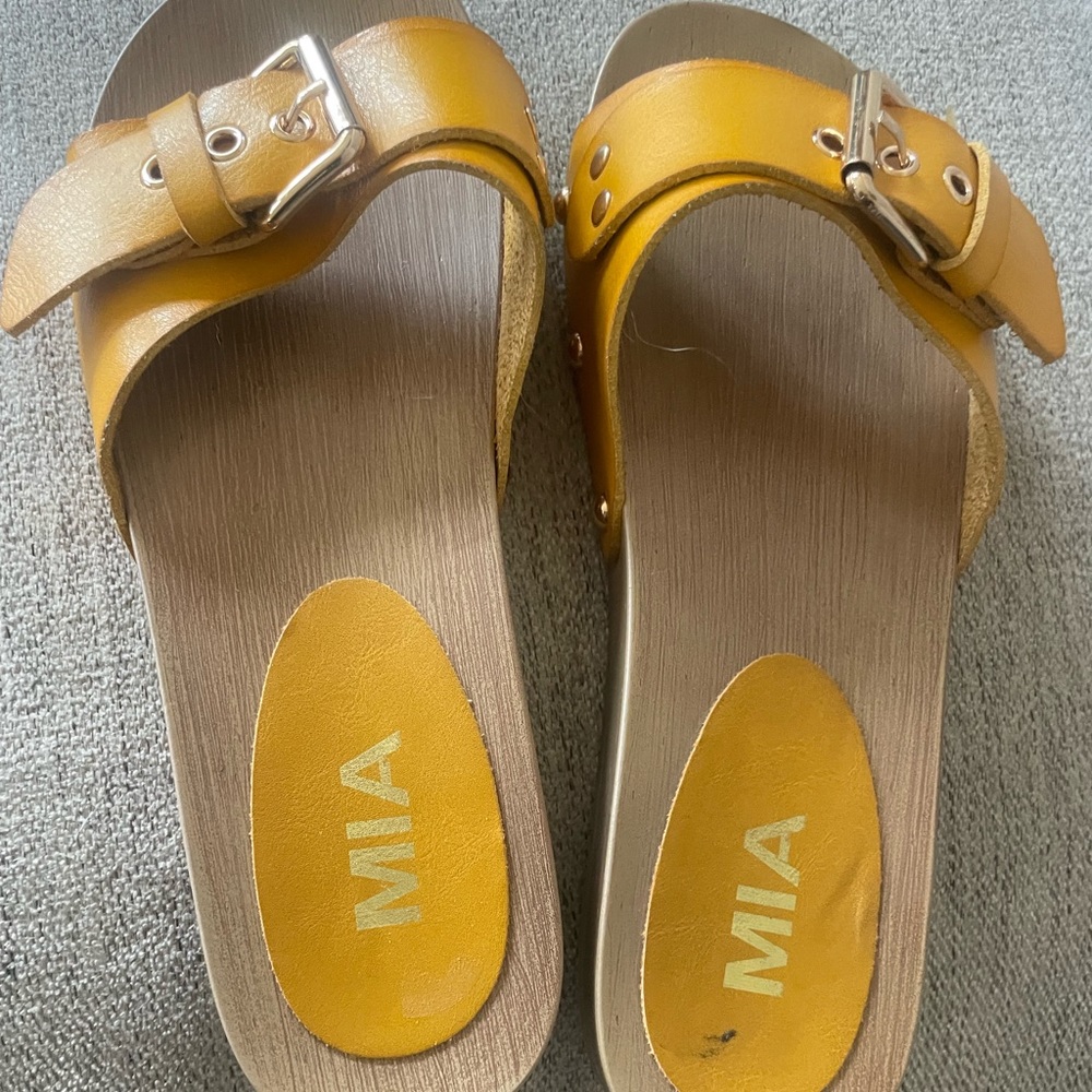 Mia sandals.